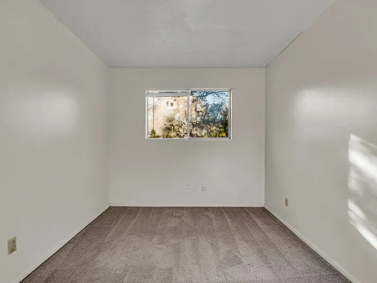 26944 E Main St #17 — Photo 5