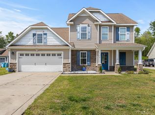 104 Wild Blossom Dr, Richlands, NC 28574