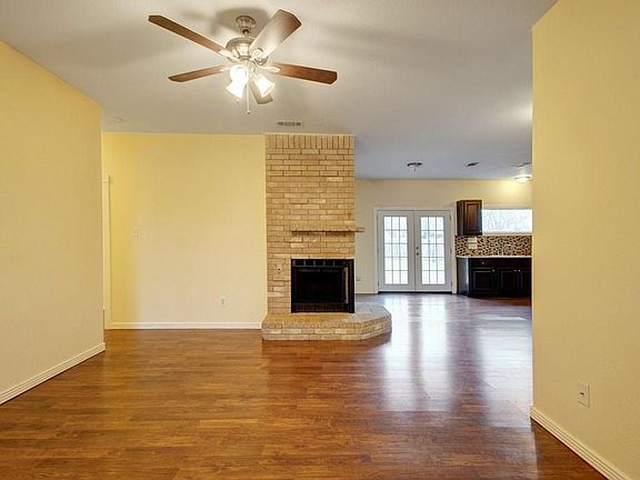 3rd image of 16316 Framingham Cir