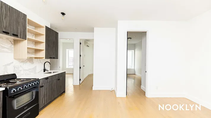 Rented by Nooklyn NYC LLC | media 42