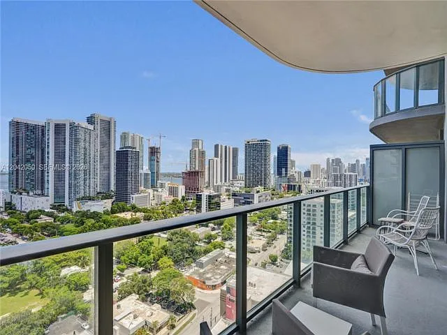 1 bed, 2.0 bath, $4,500 — Photo 4
