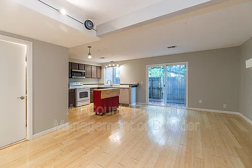 3850 Paseo Del Prado #8 Photo 1