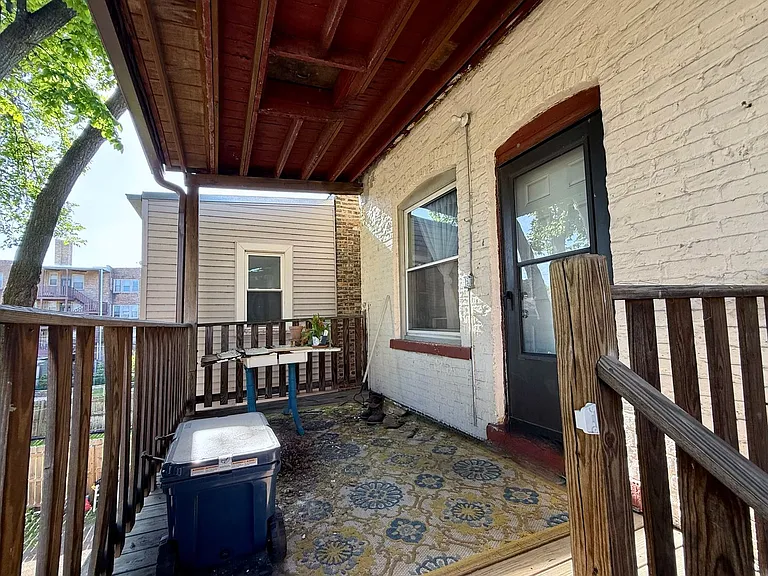 47 Chicago Ave — Photo 18