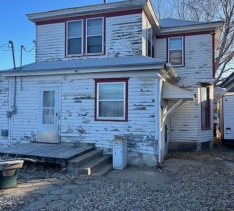 5th image of 246 S 12th St