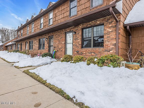 2nd image of 23 Quail Run Drive