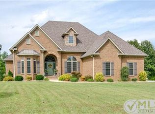 11007 New Zion Rd, Christiana, TN 37037