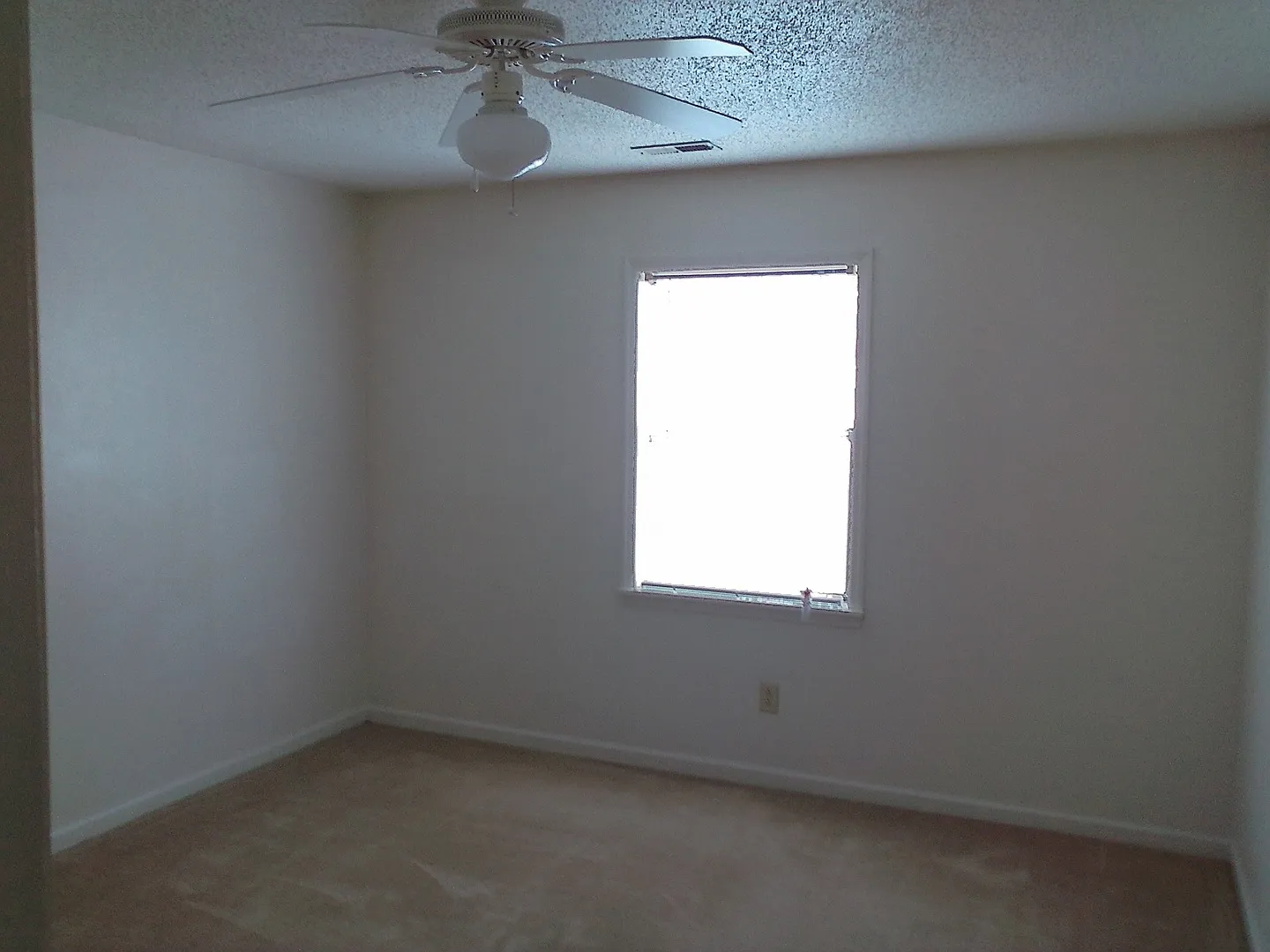 25 Mustang Court Apt D - Upstairs Unit — Photo 4