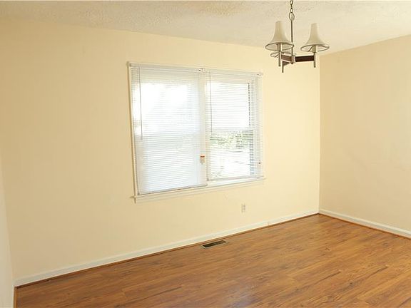 2nd image of 767 Allendale Dr
