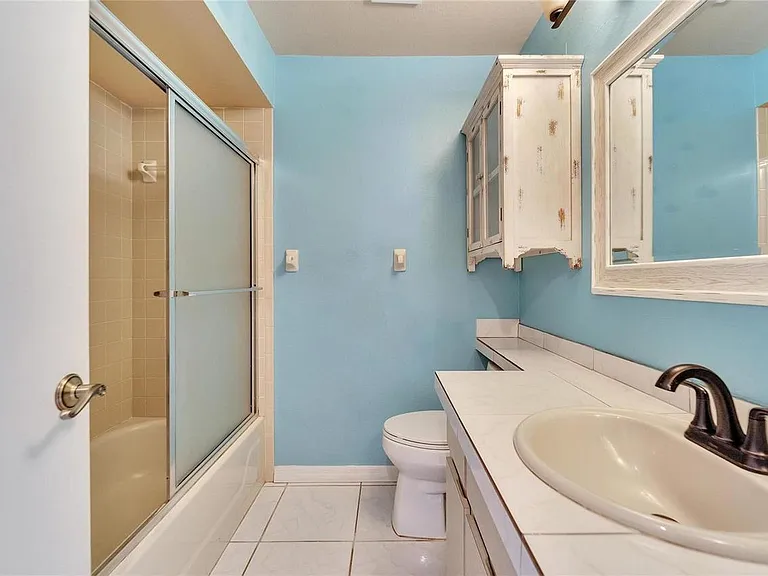 1523 Kestrel Way — Photo 6