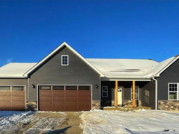 27491 Park Hills Ct, Warrenton, MO 63383