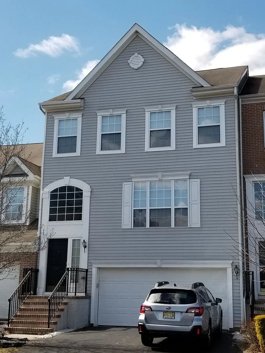348 Bernard Dr photo 1