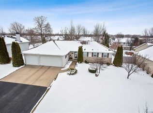 2009 Deer Haven Dr, Menasha, WI 54952