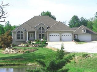 18350 Hunters Ridge Ct, Boonville, MO 65233