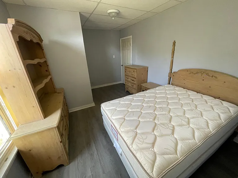 2407 Duncan St — Photo 11
