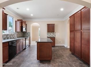 9108 Tamarack Grove Ln, Louisville, KY