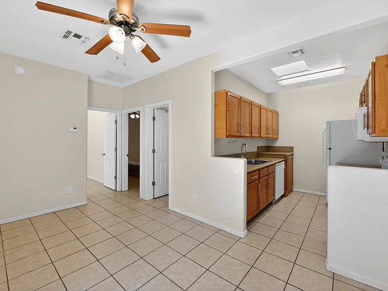 831 E Hedrick Dr #2 — Photo 3