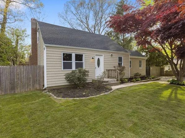 50 Teed Street, Huntington Station, NY 11746