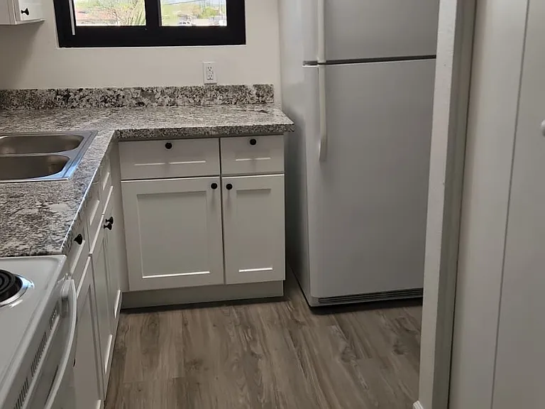 1311 N Gila St #4 — Photo 2
