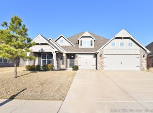 1921 E 132nd St S, Bixby, OK 74008