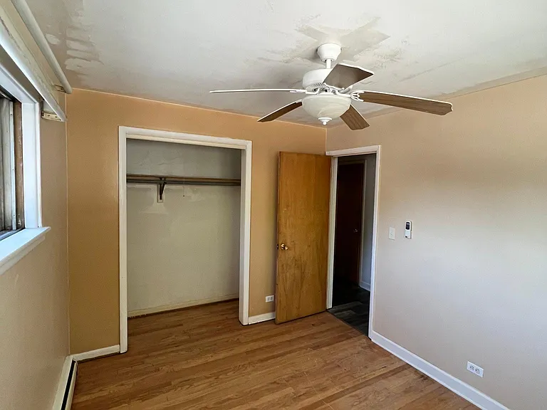 9437 Burlington Ave #3 — Photo 16