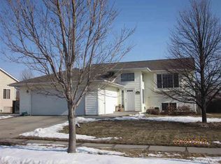 1308 S Lakota St S, Brandon, SD 57005