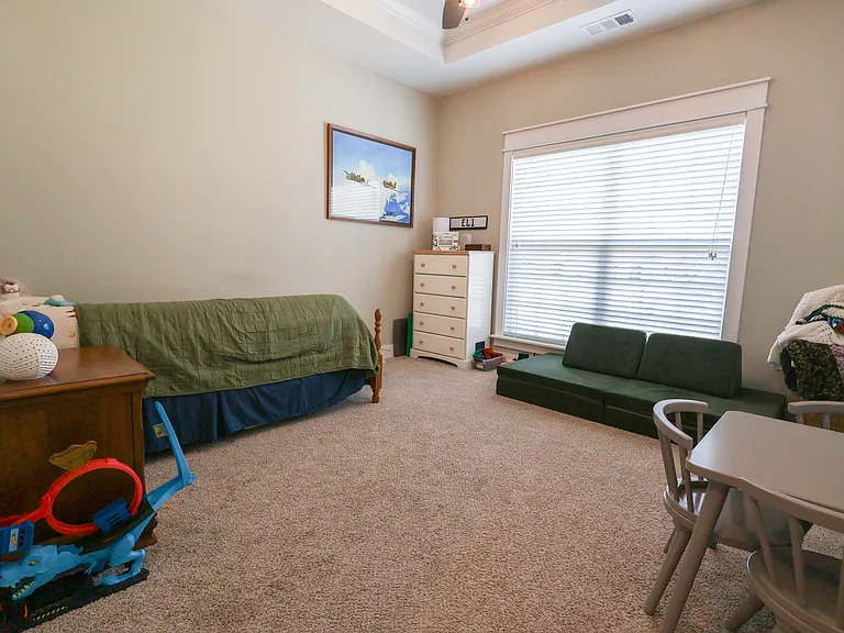 410 Stonegate Trl — Photo 23