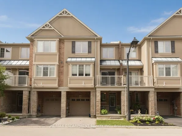 201 Westbank Trl #43, Stoney Creek, ON L8J 0H4