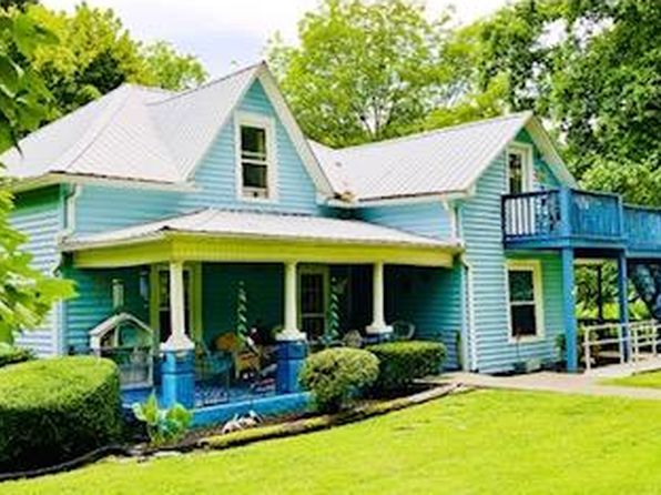 34 SE Lancaster Cir, Lancaster, TN 38569