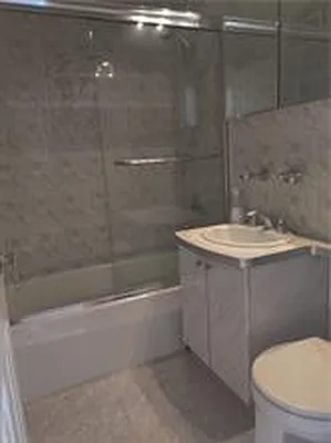 Sold by Maximillion Realty, Inc. | media 37