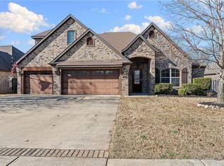 1020 Hunters Pointe, Bentonville, AR 72713