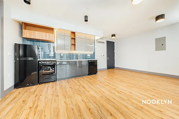 Rented by Nooklyn NYC LLC | media 37