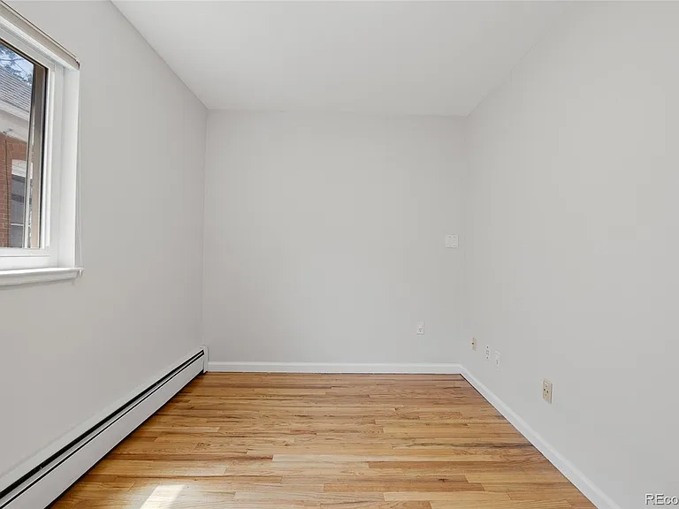 881 S Emerson St — Photo 17