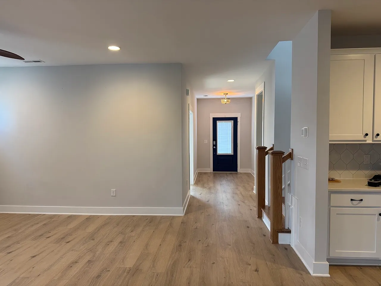 4 bed, 3.5 bath, 2628 sqft, $2,995 — Photo 4