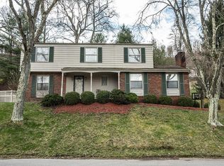 42 Barrows Rd, Wheeling, WV 26003