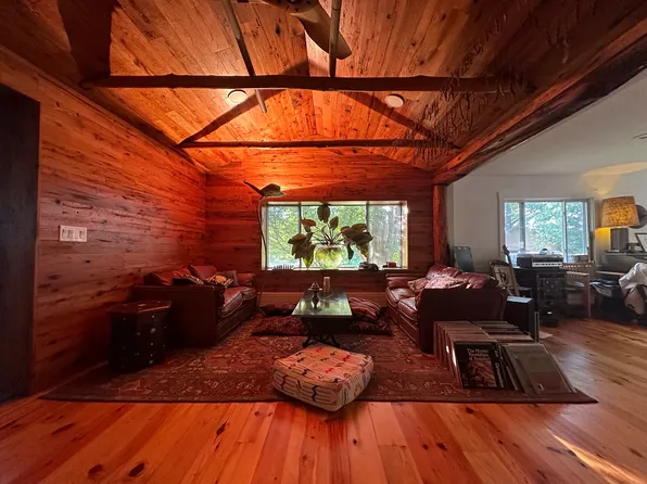 5 Snyder Hill Ct, Ithaca, NY 14850