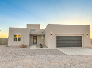 621 1st St NE, Rio Rancho, NM 87124