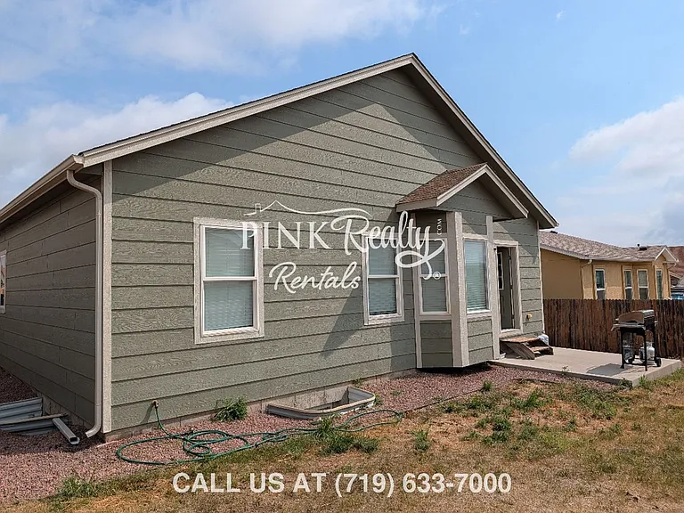 8377 Freestar Way — Photo 17