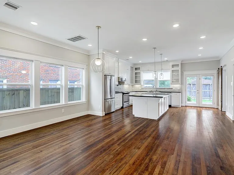 317 Telephone Rd — Photo 8