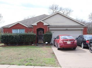 810 Creekside Dr, Glenn Heights, TX 75154