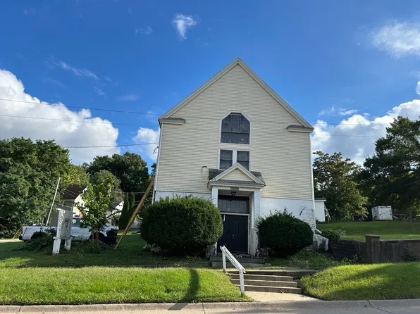 1222 7th Ave, Moline, IL 61265