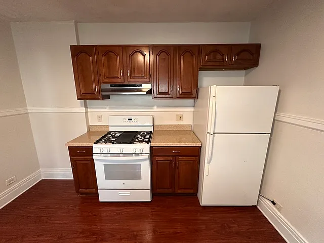2 bed, 1200 sqft, $1,400 — Photo 3