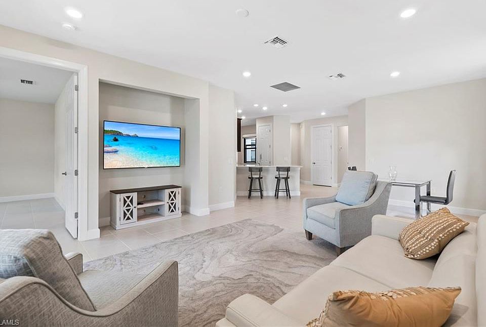 1st image of 5900 Mayflower WAY