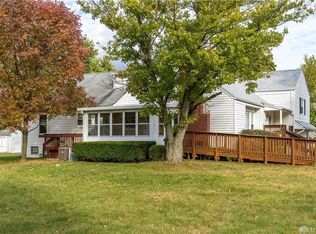 6055 Shull Rd, Dayton, OH 45424