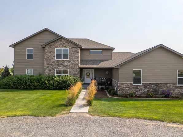 2 Cora Ln, Powell, WY 82435