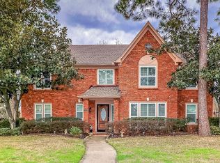 15838 Lake Lodge Dr, Houston, TX 77062