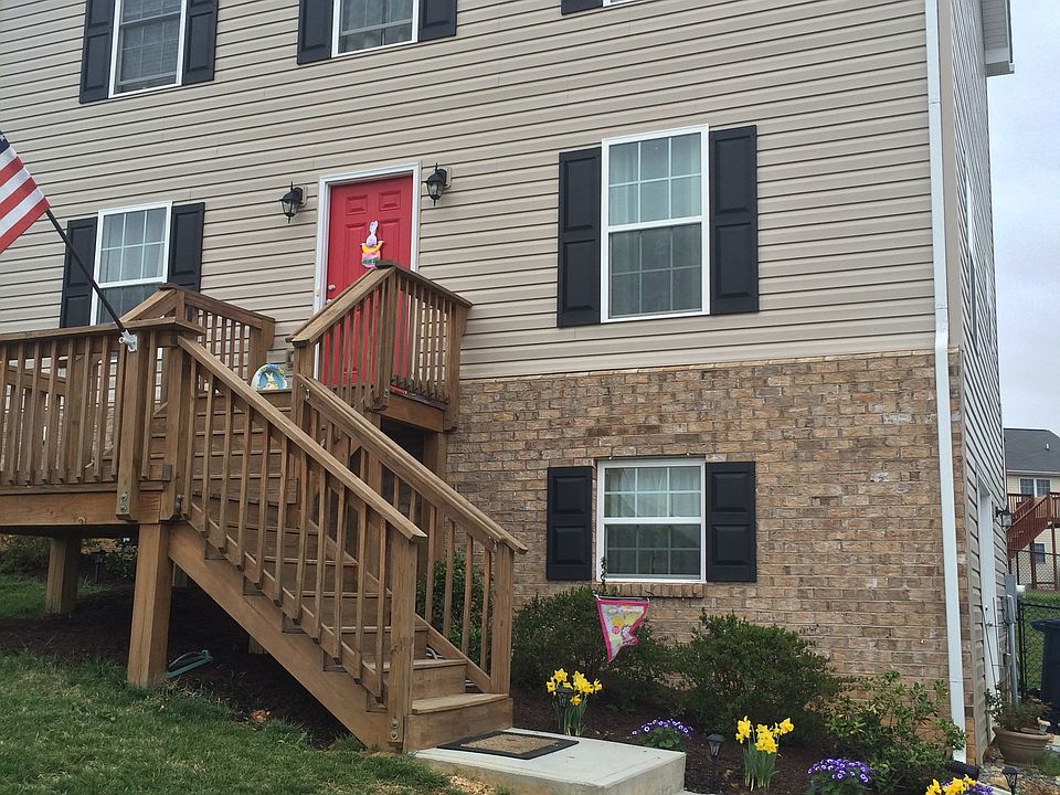 2nd image of 333 Timothy Ln NW