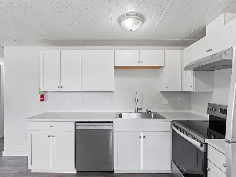5310 Lionheart Dr — Photo 4
