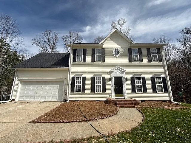1020 Woodland Pointe Dr — Photo 1