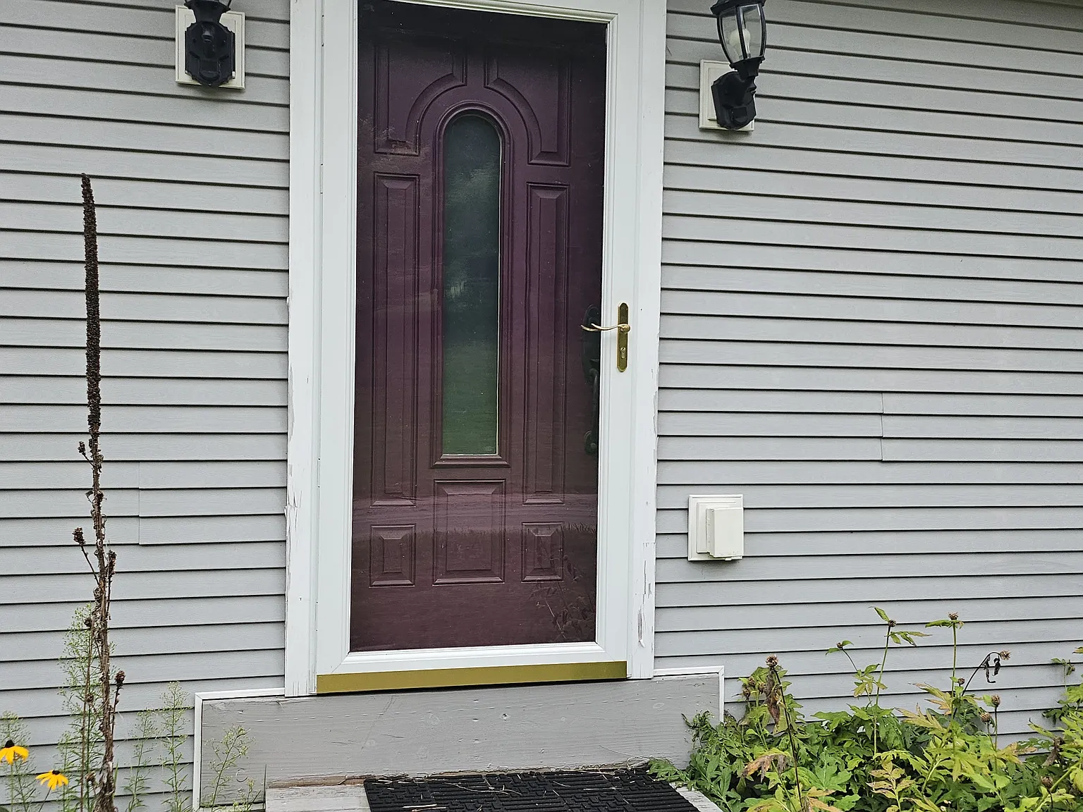 3 bed, 2200 sqft, $2,800 — Photo 3