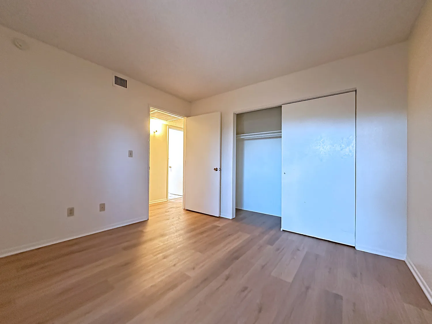 3 bed, 1600 sqft, $1,795 — Photo 2